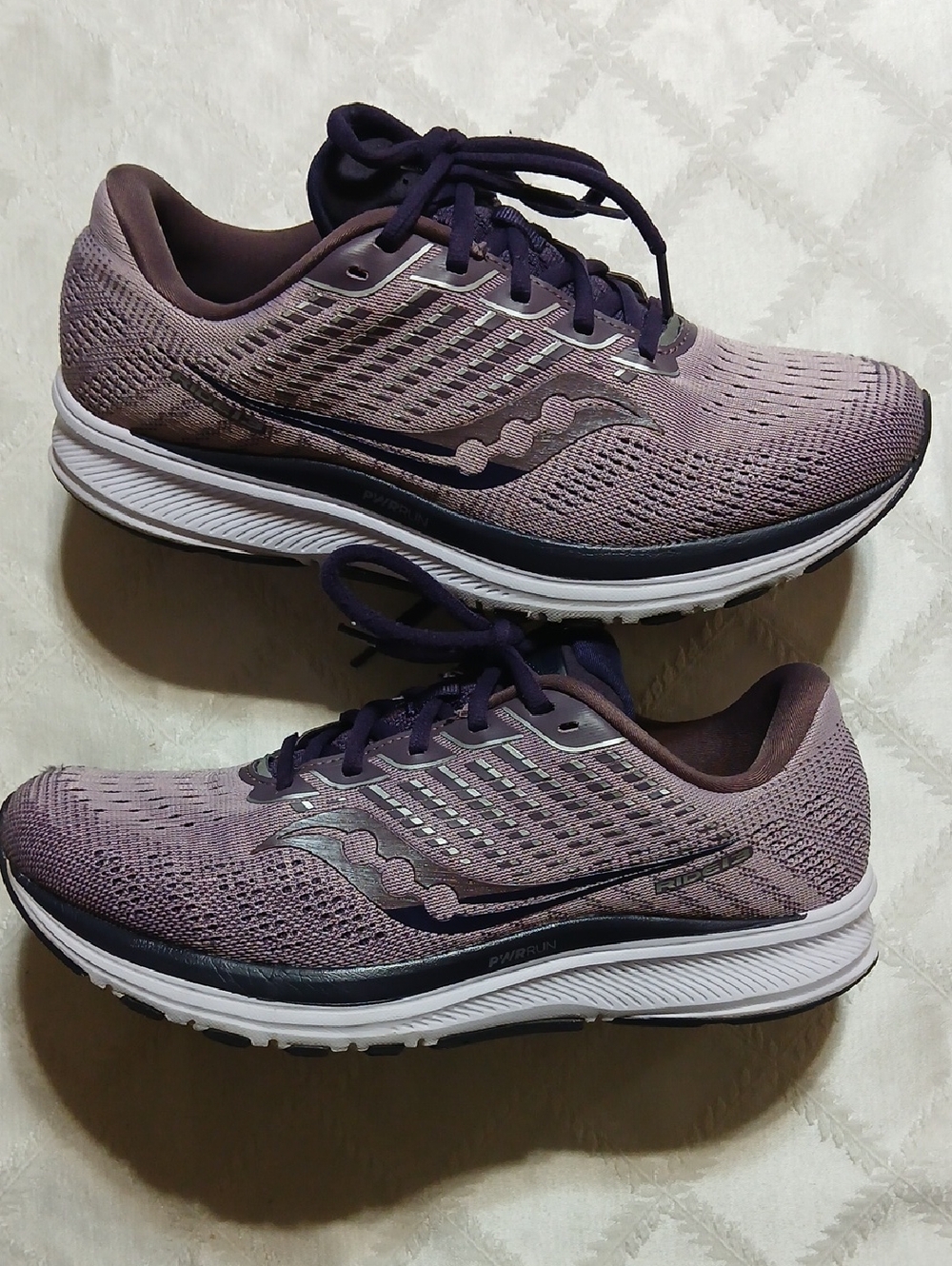 Saucony Ride 13 Violet Athletic Shoes Size  10.5 Womans